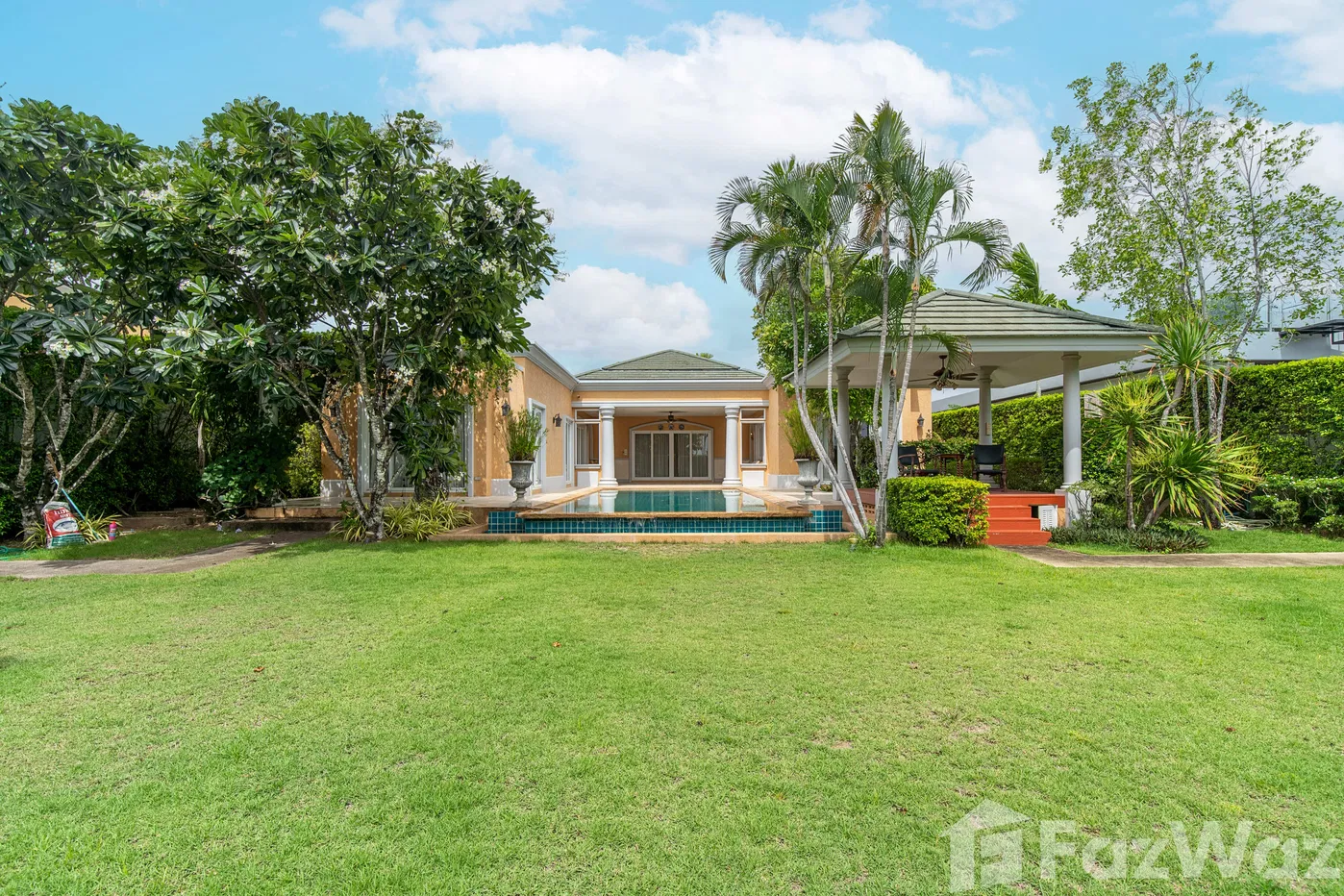 picture Luxury Vintage 3BR Villa with Pool, Garden & Bathtubs - 10/68
