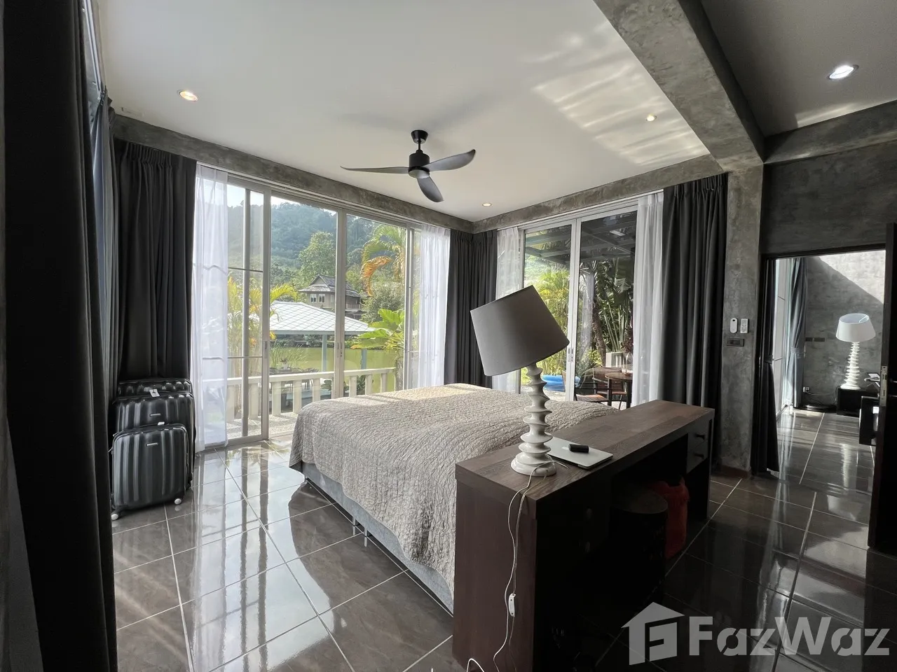 Renovated 4 Bedroom Lakefront Villa in Casa Sakoo 1172248 - image 6