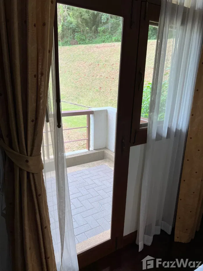 picture Golf-View 3 Bedroom Freehold Condo - 13/47