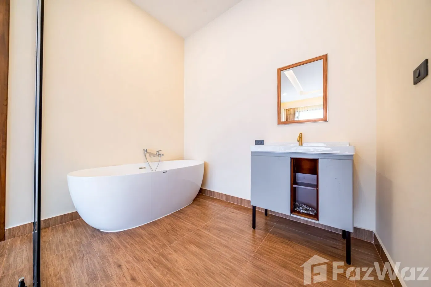 picture 7 Bedroom House for sale in Bang Lamung, Chon Buri - 10/28