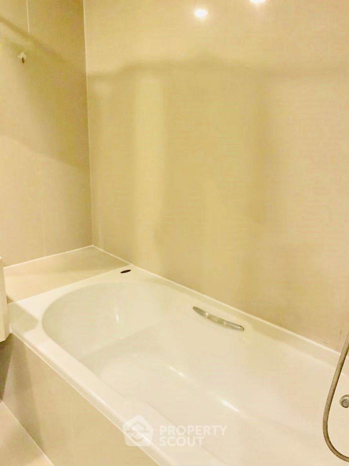 picture 1-BR Condo at The Trendy Condominium near BTS Nana (ID 2053321) - 14/16