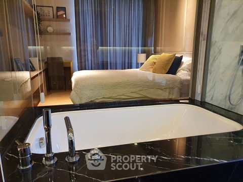 1-BR Condo at Saladaeng One near MRT Si Lom (ID 301656)