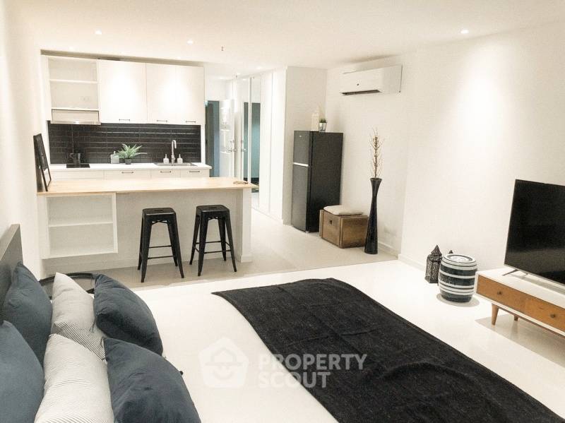 picture 1-BR Condo at Sukhumvit Suite near BTS Nana (ID 824688) - 1/6