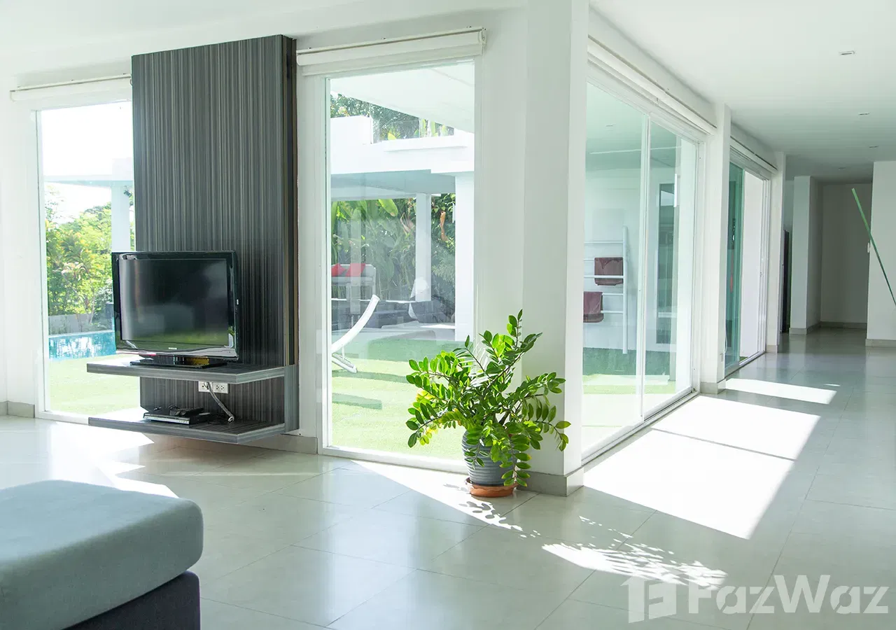picture Seaview Villa for Sale Kata Beach Phuket - 13/35