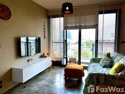 Condos for rent : .Living Luxuriously in 65 SqM: 2 bed, 2 bath Condo for Rent! 1393706