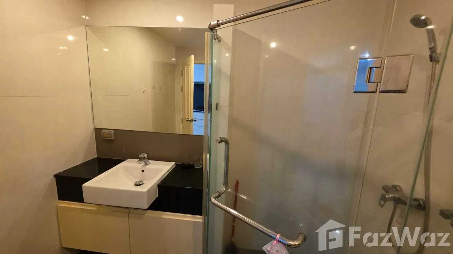 picture One Bedroom Condo in The Unity Patong for Sale - 2/7