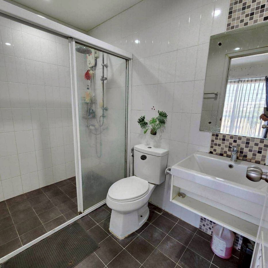 picture Townhouse for rent, 2 floors, The Connect Village 12a, King Kaew 37, front of house next to garden (N.1817) - 9/9