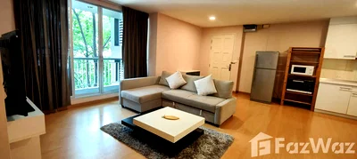 Condos for rent : Low Rise Spacious 2 Bedroom Unit 5619613