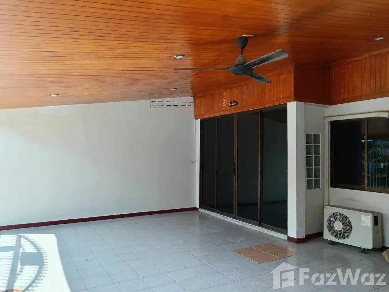 picture Karat Village for sale - 11/18