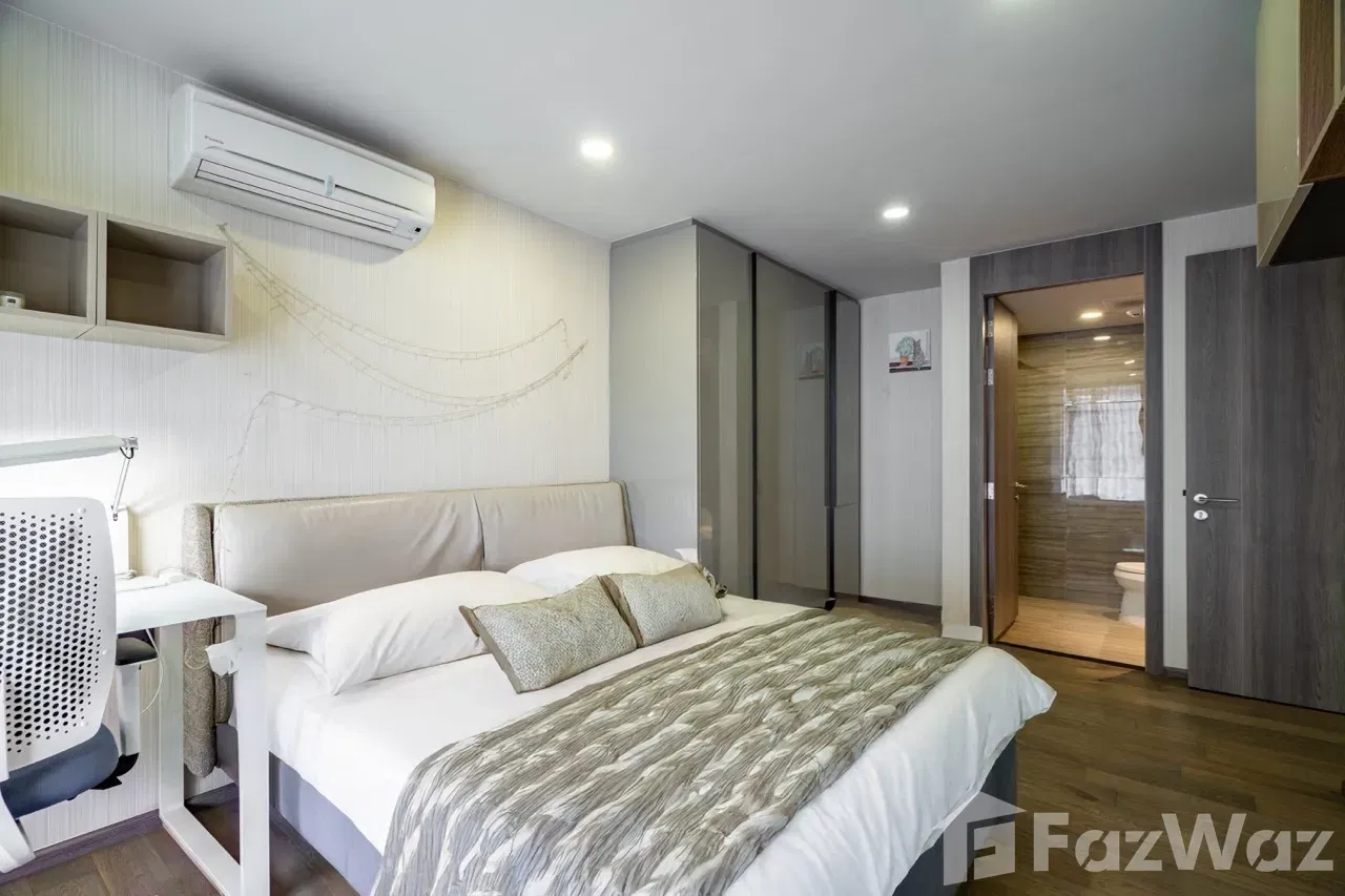 picture Executive low-rise top floor living - 8/26
