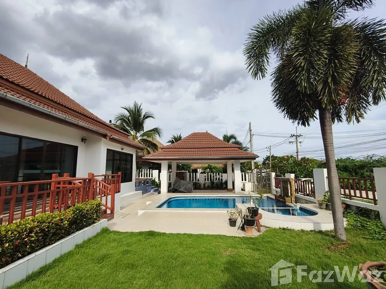 picture 2 Bedroom Villa for sale at Baan Araya - 1/22