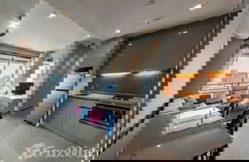 High level M Silom 2br Condo