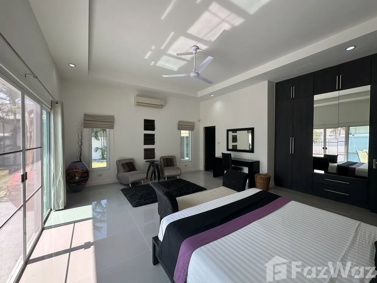 picture Large Private 4 Bedroom Pool Villa with Guest House - 19/31