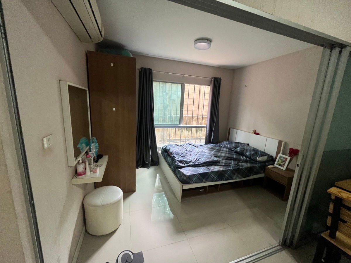 picture Rent 5000, large room, Building B - 2/9