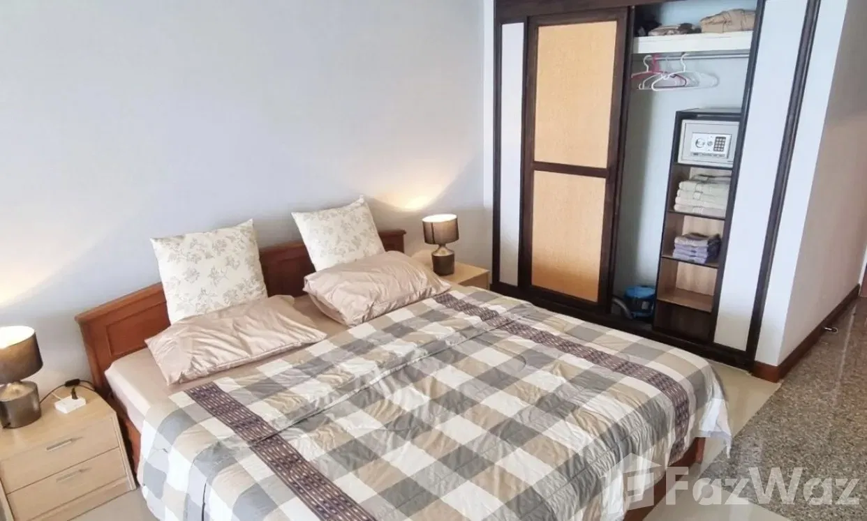 picture beautiful large studio unit with sunset - 5/5