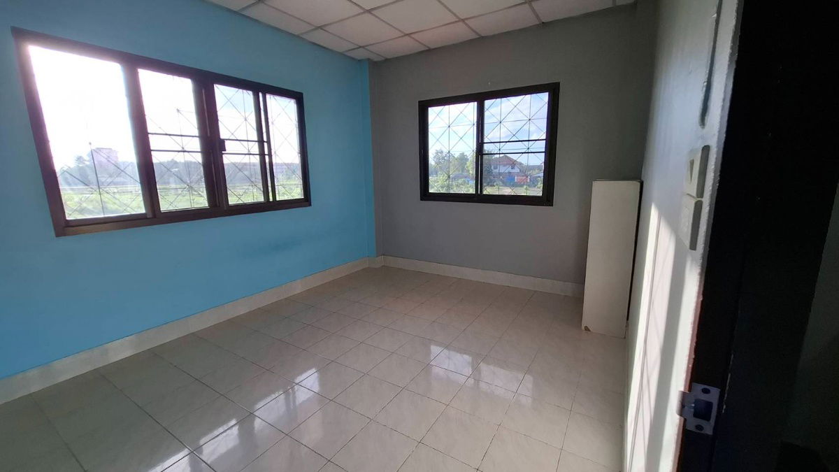 รูป บ้านว่างให้เช่า หลังมุม มี 4 ห้องนอน ใกล้ตลาดเจ้าพระยา ม.อุดมทรัพย์ บางกร่าง ซ.28  - รูปที่ 3/13