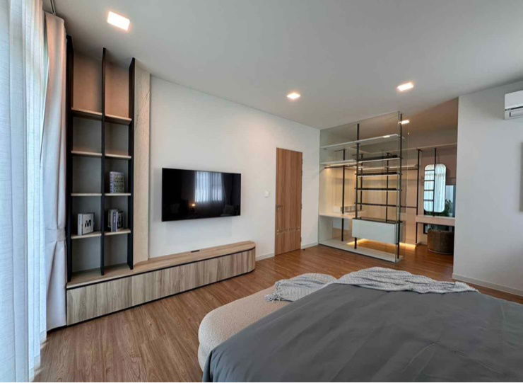 picture For rent✨ Mantana Bangna Km.15   🔥 Line ID @034etfin 📲 4 bedrooms 5 bathrooms - 12/24