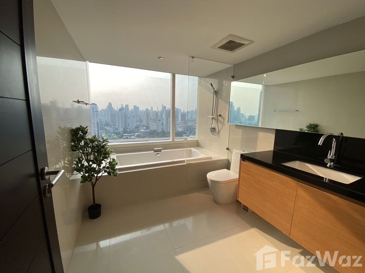 picture Eight Thonglor 2 br high floor for sale - 3/8