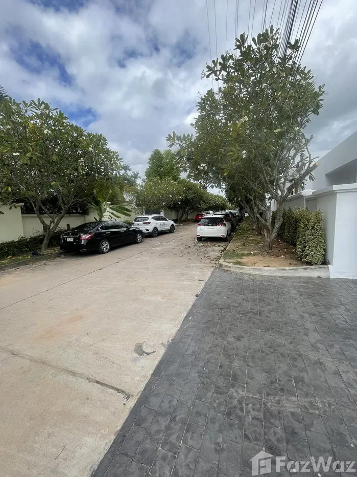 picture 5 bedrooms, 7 bathrooms 2.7 2.7 million - 25/26