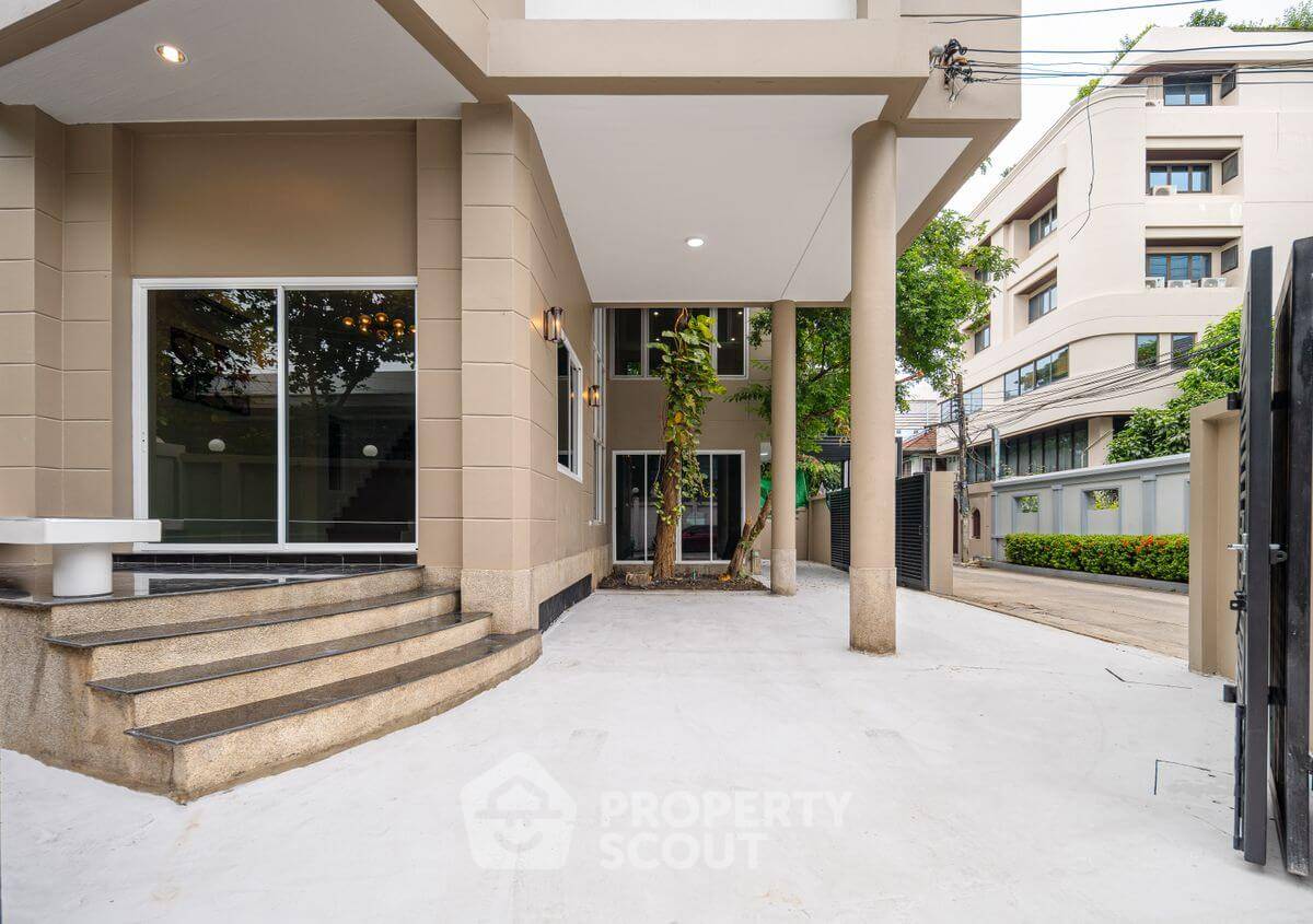 รูป บ้าน 5-ห้องนอน ใกล้ BTS หมอชิต (ID 2251804) - รูปที่ 3/32