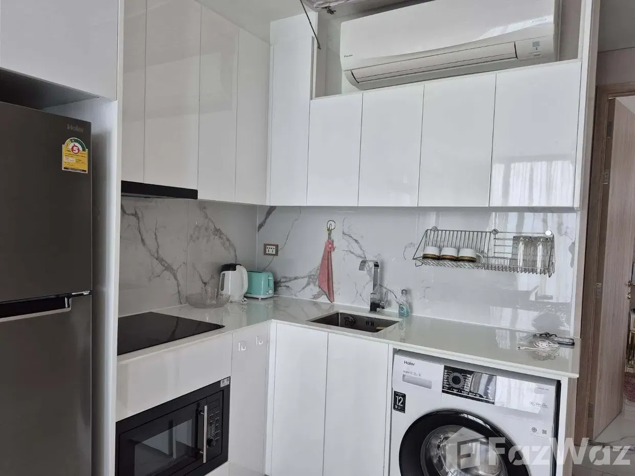picture Luxury Beachfront Condo | 2 Bed / 2 Bath | Copacabana - 9/11