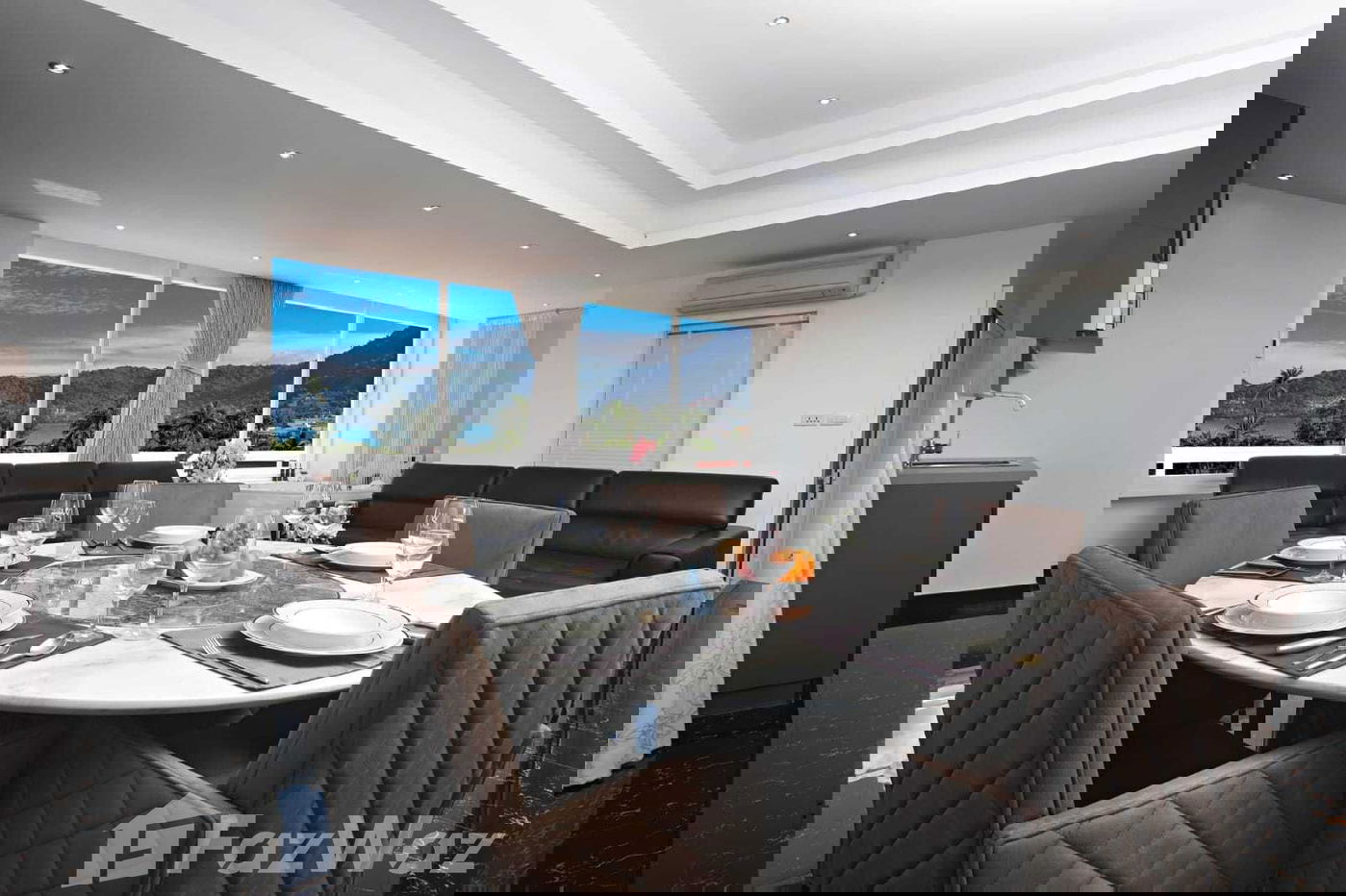picture Unique Seaview Apartment in Patong Tower - 2/5
