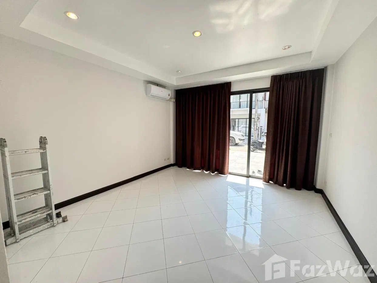 picture 2 Bedroom Townhouse for sale in Bo Phut, Surat Thani - 10/14