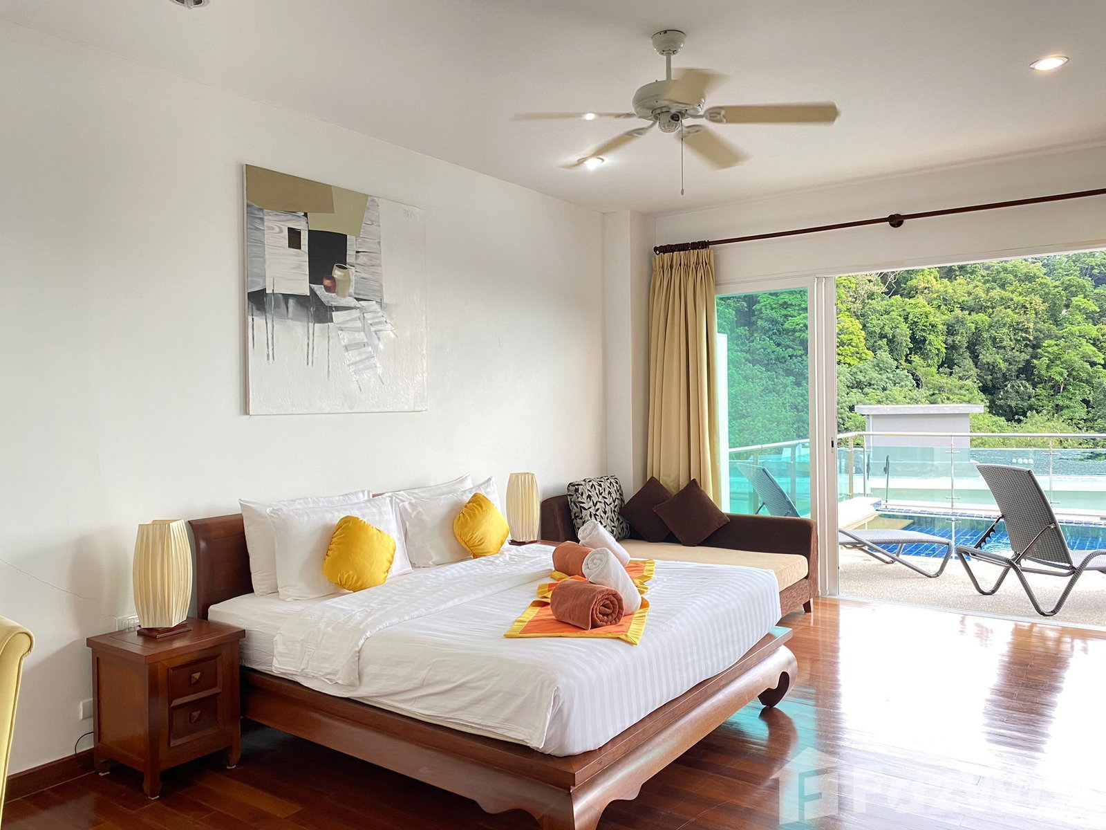 3 Bedrooms Sea View Condo 1168940 - image 5