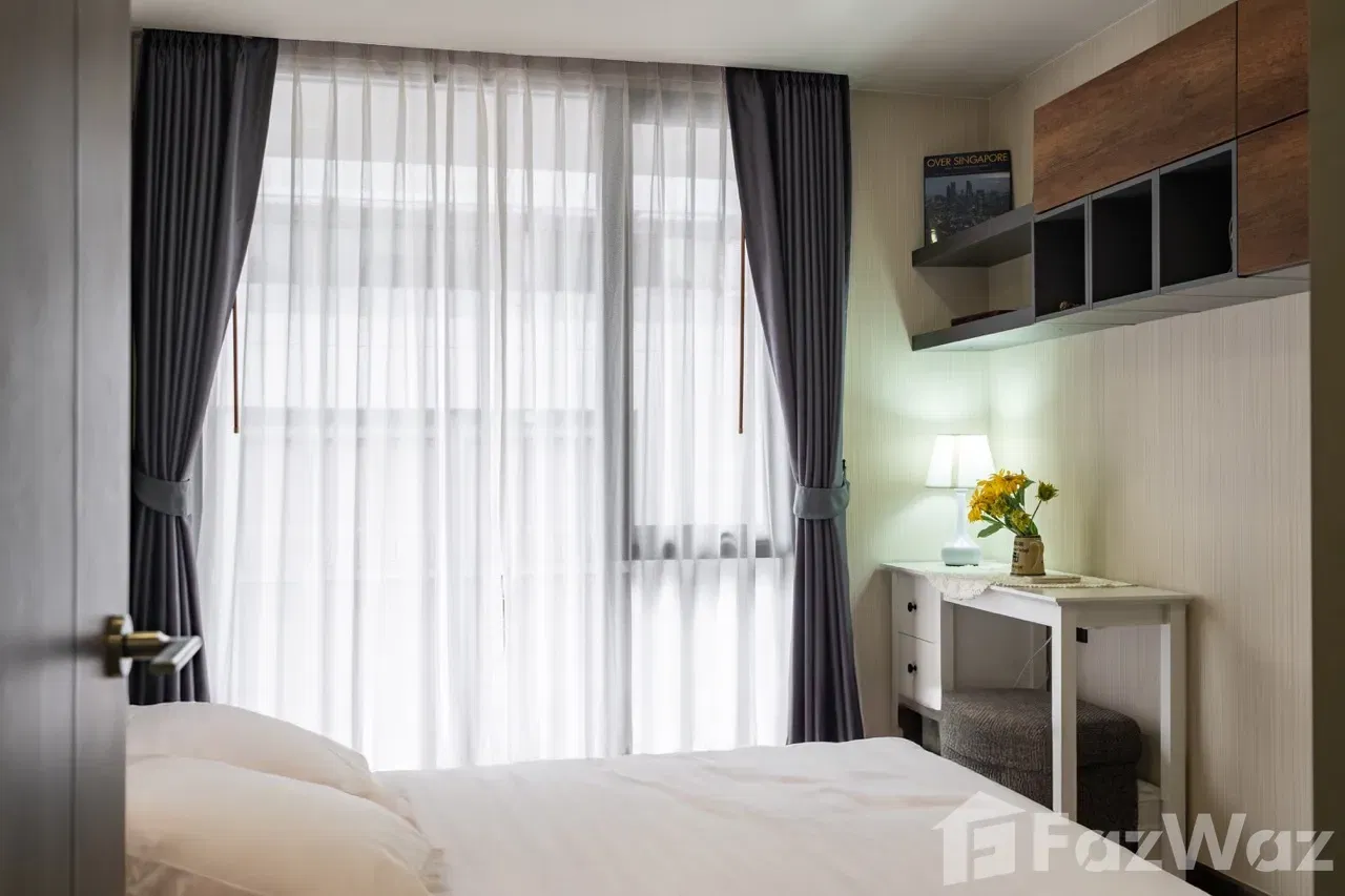 picture Executive low-rise top floor living - 12/26