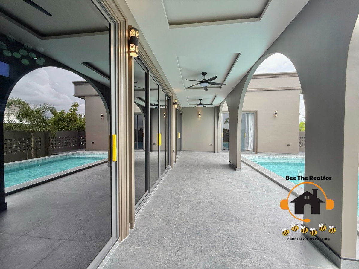 picture Luxury Pool Villa for Sale – Mabprachan Area - 11/29
