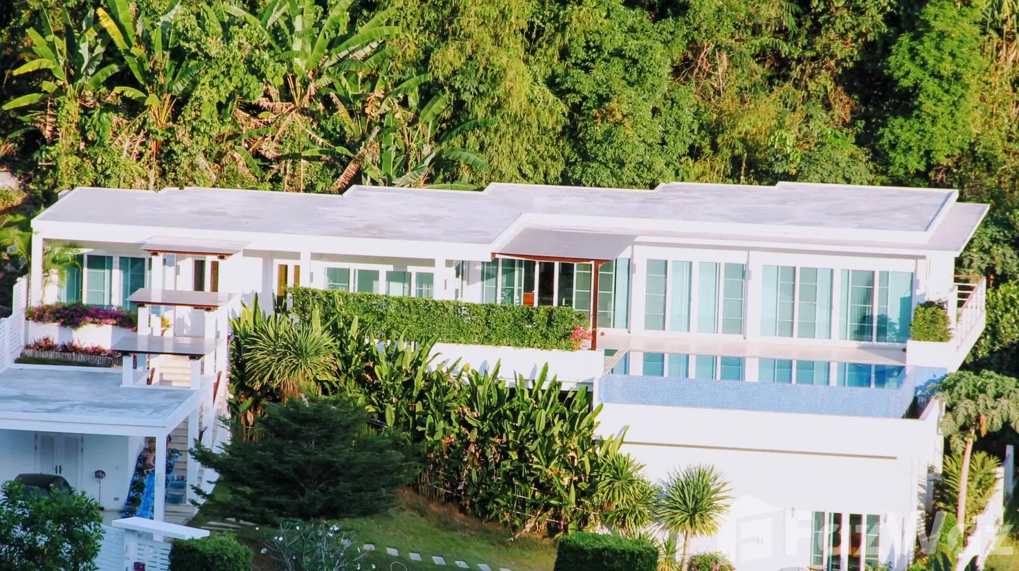 รูป วิลล่าให้เช่า 4 ห้องนอน ในโครงการ โบตั๋นวิลเลจ 160749 - รูปที่ 1/46