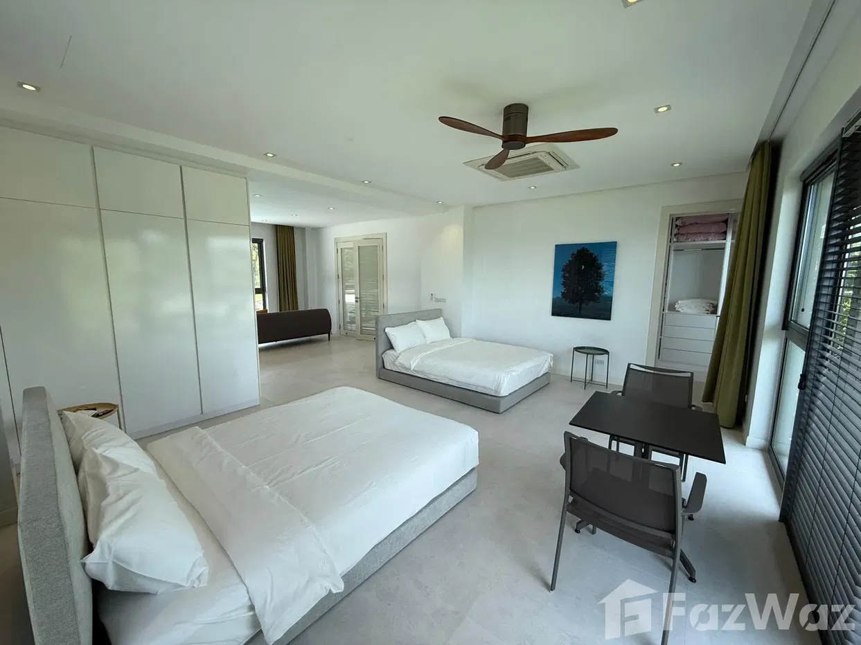 picture Exceptional 4-Storey Villa at Black Mountain Golf Resort - 22/83