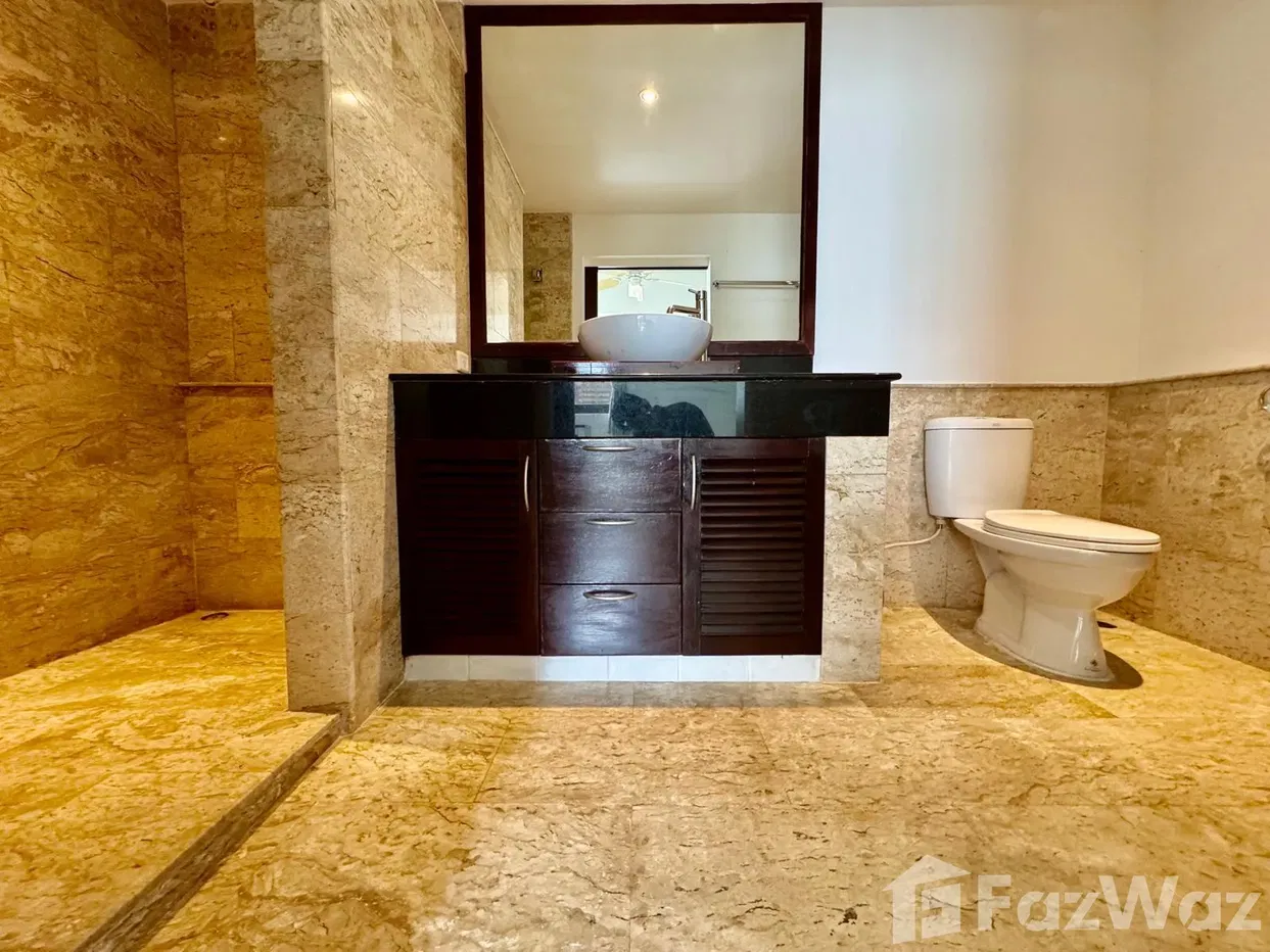 picture 3 Bedroom Villa for sale at Loch Palm Golf Club - 16/34