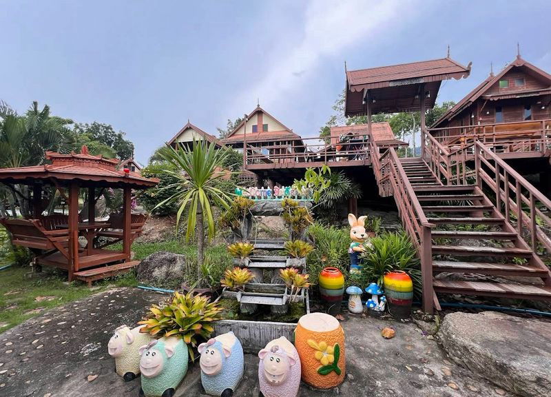 picture Land for sale with buildings, restaurant business, Ban Nong Kla, Mueang Chonburi - 4/16