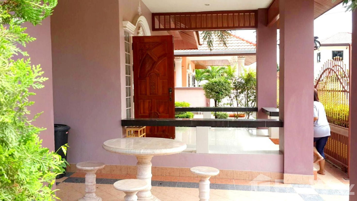 picture 4 Bedroom House for sale at Eakmongkol 8 - 5/14