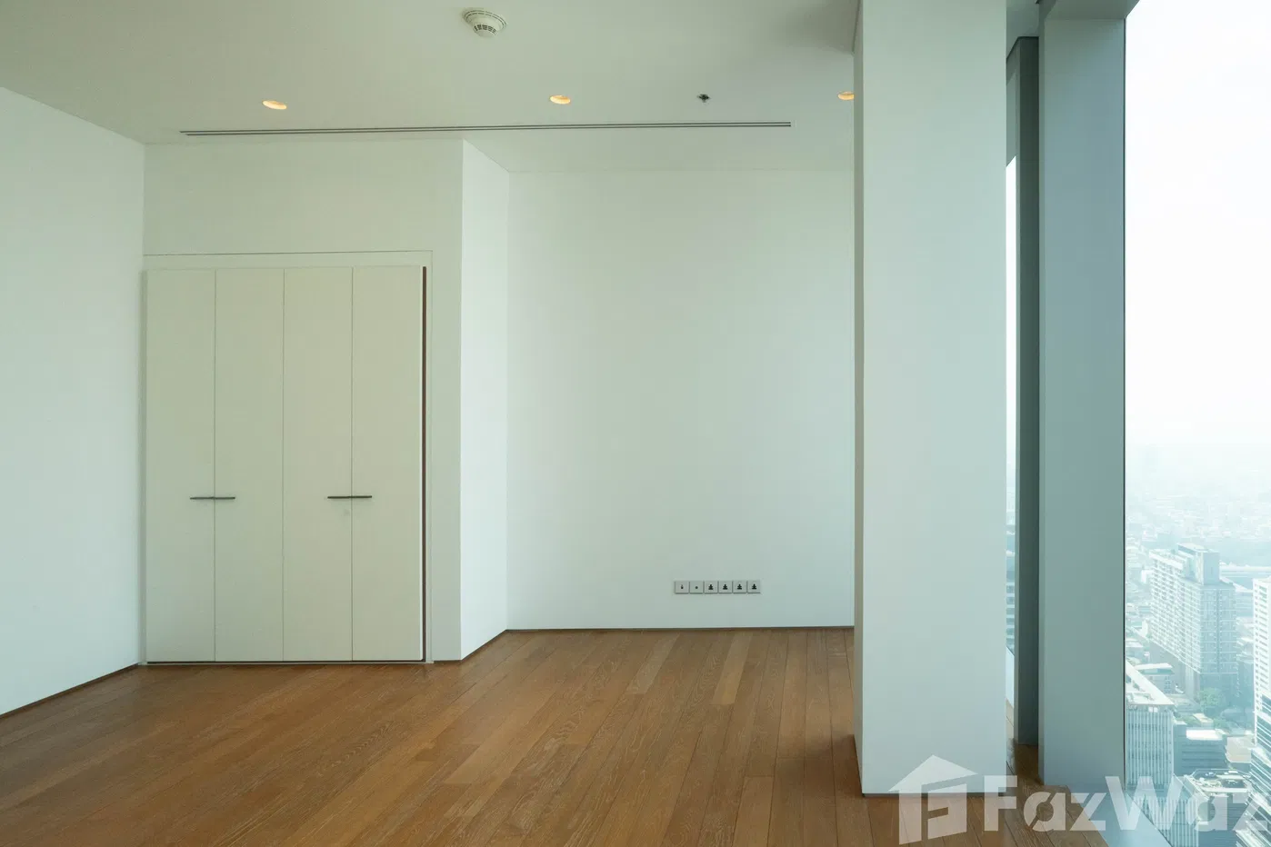 picture Amazing Pet Friendly Duplex For Sale - 17/35