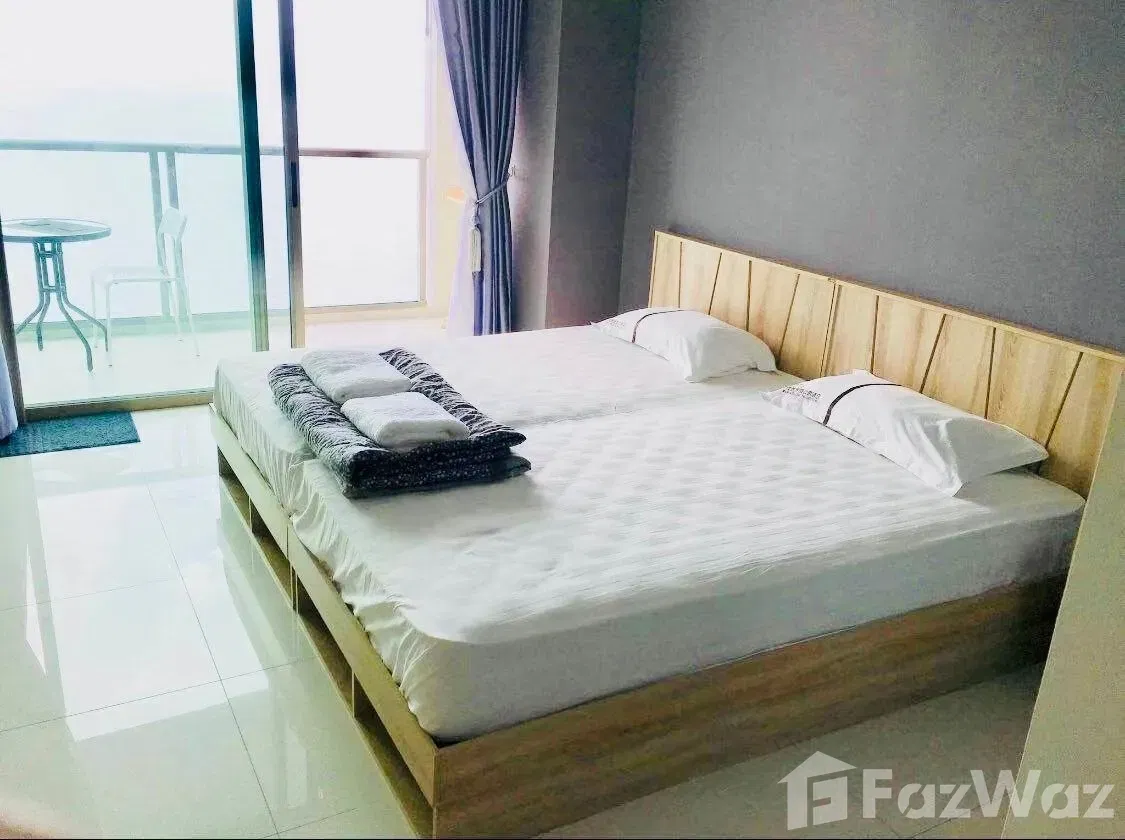 picture The Riviera Wongamat – Condo for Sale - 1/7