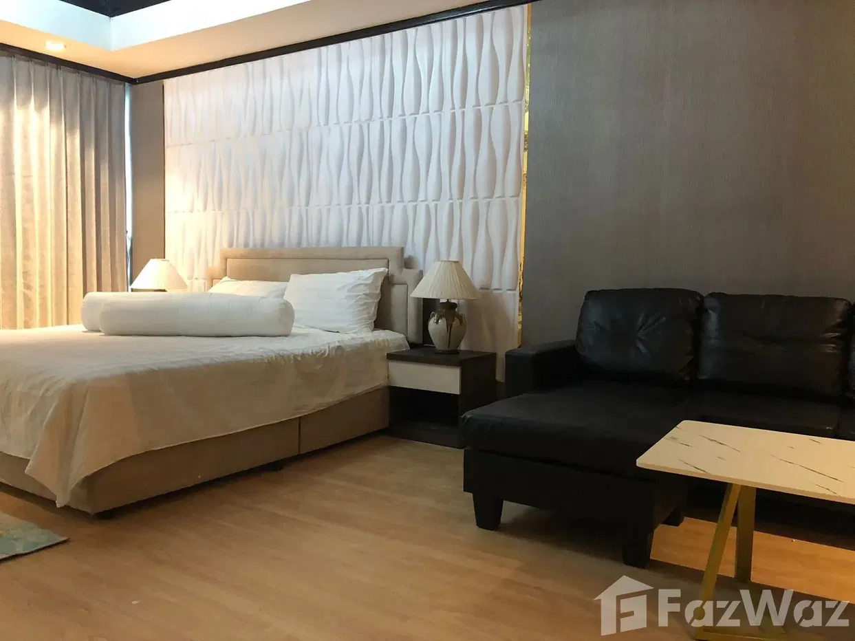 picture Large Studio Beachfront for Sale and Rent - 10/18