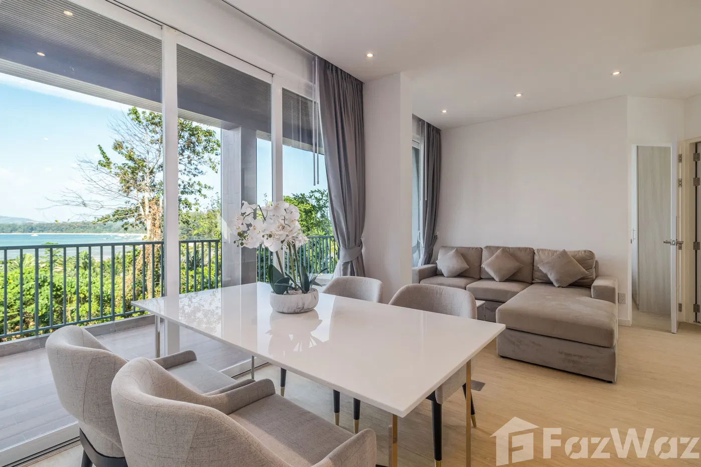 picture Unique Beachfront Seaview 2 Bedroom Condo For Sale - 8/9