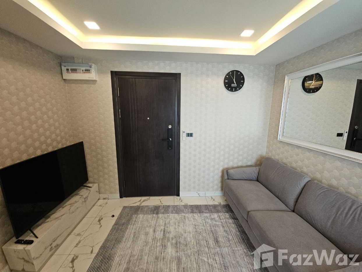 picture Super Deal 2, bedroom condo in Central Pattaya. Great ROI - 8/15