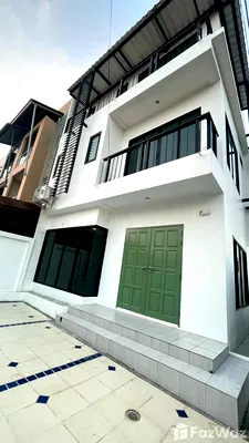 Townhouses for sale Super Cheap Market : 5 ฺBedroom for Sale at Anuphat Manorom Village in Phuket