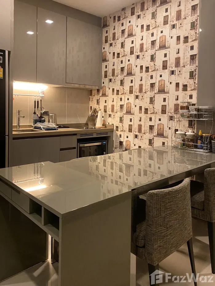 picture Live in Luxury for Less - 2-Bed in M Silom - 5/17