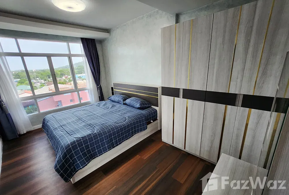 picture THE BEST 2 bedroom penthouse TOP floor CORNER Unit - 14/29
