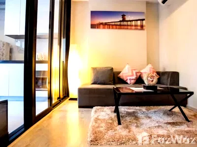 Condos for sale Central Pattaya Road : 1 Bedroom Condo for sale at The Base Central Pattaya