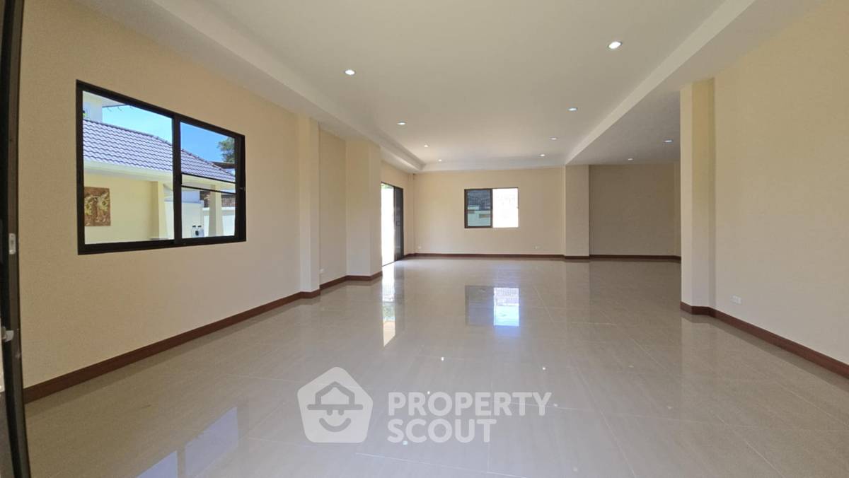 รูป วิลล่า 5-ห้องนอน ใกล้ อ่างเก็บน้ำมาบประชัน (ID 2250791) - รูปที่ 19/20