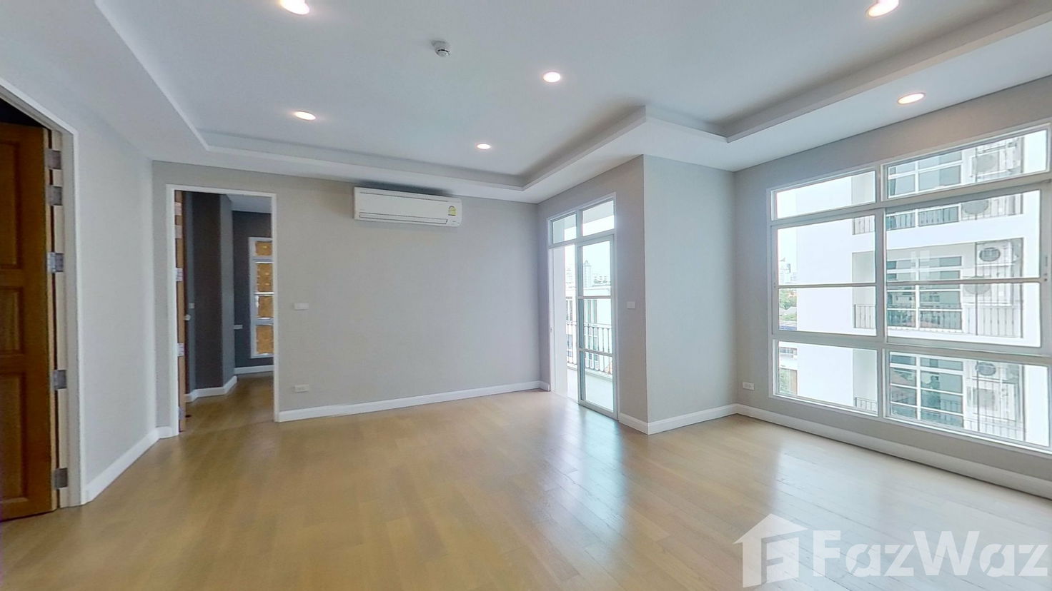 picture Opulently Bedecked: Unforgettable Bangkok Condo for Anyone Seeking Grandeur - 1/13