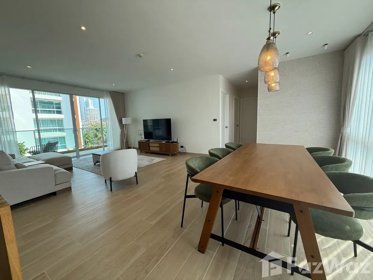 picture Newly Renovate 3 bedroom Condo at The Breeze - 10/39