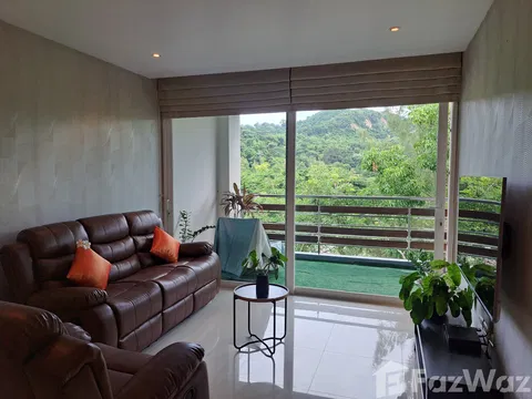 Transquil 2 bedroom condo in Kathu mountain view