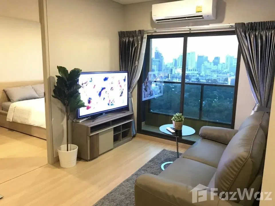 picture 2 Bedroom Condo for sale at Lumpini Suite Phetchaburi - Makkasan - 2/8