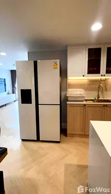 Condos for sale : 3 Beds 2 Baths - Supalai Place Sukhumvit 39